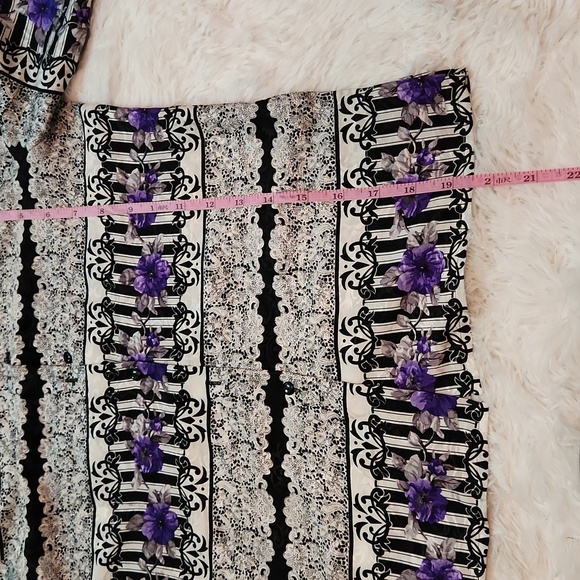 Vintage  black, purple and white multi print blouse - Picture 5 of 8